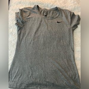 NIKE Women’s Dry Fit Shirt